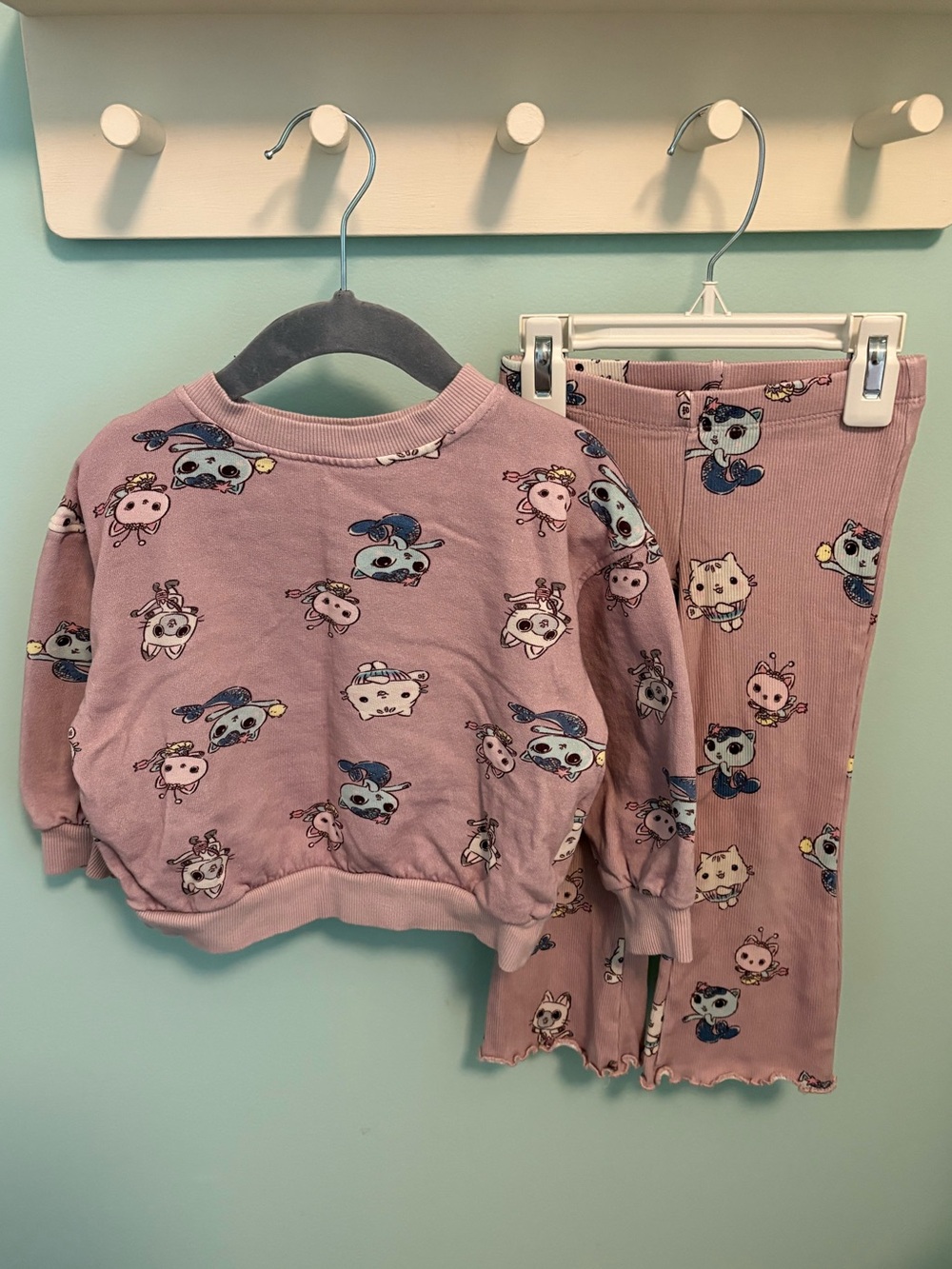 H&M Gabby’s Dollhouse Matching Set